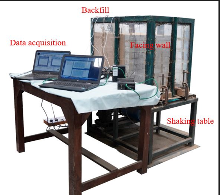 Liquefaction Tank with Shake Table 