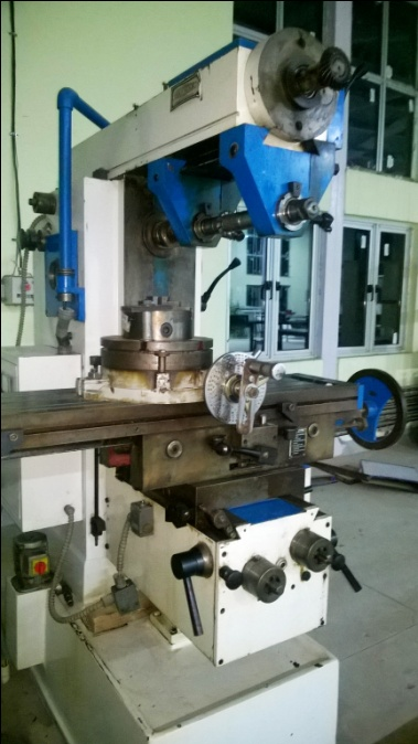 Universal Milling Machine